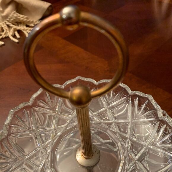 Vintage Crystal two-tier desert/fruit holder, “gold” handle, great condition - Picture 4 of 4